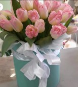 Розовые тюльпаны на 8-е Марта